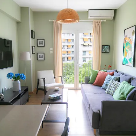 Acropolis Near Renovated Classic With Balcony View