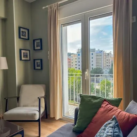 Acropolis Near Renovated Classic With Balcony View Athens